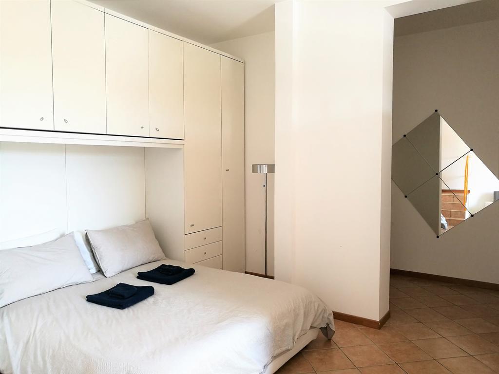 Farolfi Apartments Carracci Bolonia Zewnętrze zdjęcie